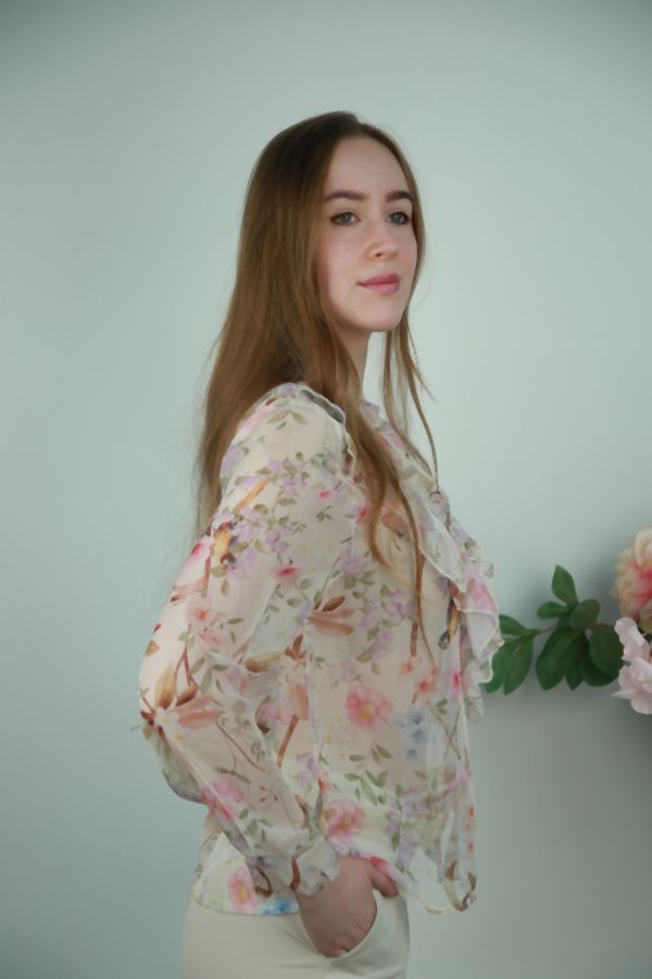 [201561] Blouse Nuh bloemenprint ronde hals met volants - Beige Detail