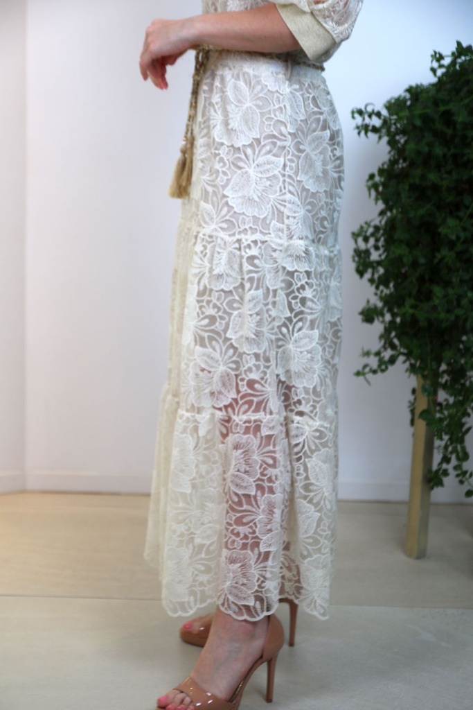 Embroidered 3-stage bell skirt Jeanairo