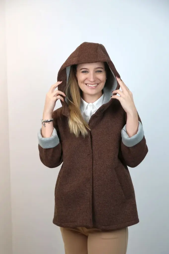 Korte jas Lijam nm47 kap drukknopen ingestikte zakken scuba voering