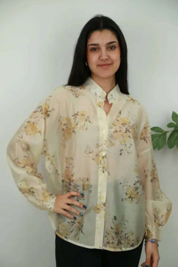 Blouse Noelia nm85 bloemenpatroon doorgeknoopt