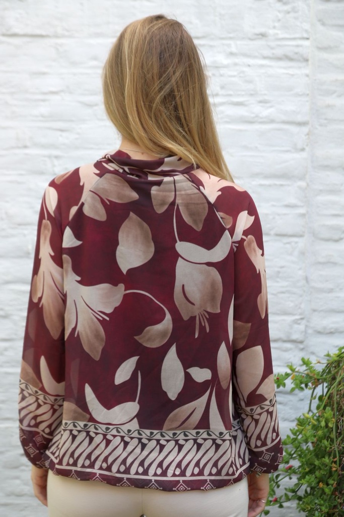 [10017486] Blouse Luis nm43 bladprint opstaande kraag met jabot  - Bordeaux Detail