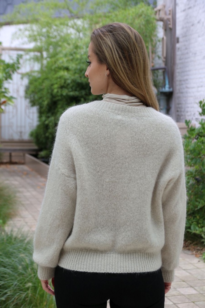 [10017279] Mohair trui Lune nm65 V-hals bevat mohair en wol - Beige Detail