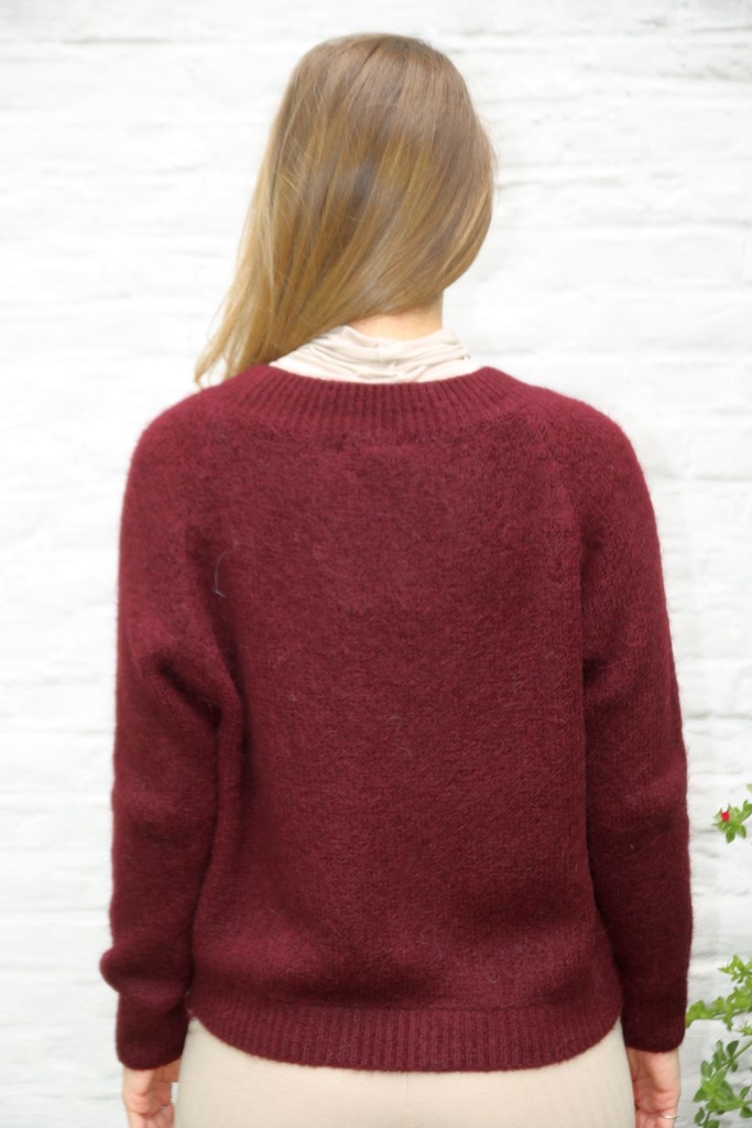 Pul Lidia nm25 ronde hals bevat 25 percent super alpaga - Bordeaux Detail