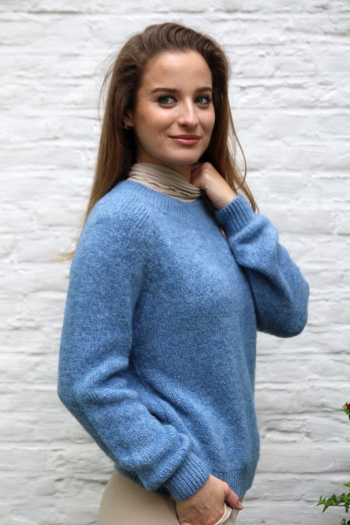 Pul Lidia nm25 ronde hals bevat 25 percent super alpaga - Jeansblauw Detail