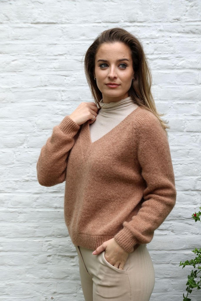 Pul Lourdes nm25 V-hals Amerikaanse mouwinzet wollig - Camel Detail