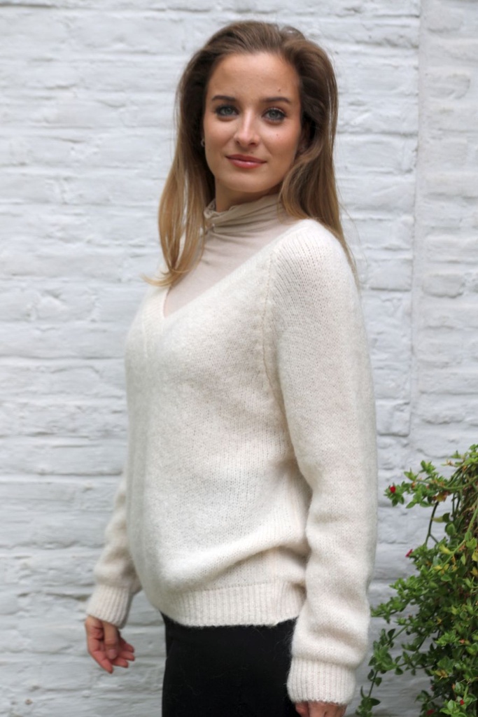 Pul Lourdes nm25 V-hals Amerikaanse mouwinzet wollig - Wolwit Detail