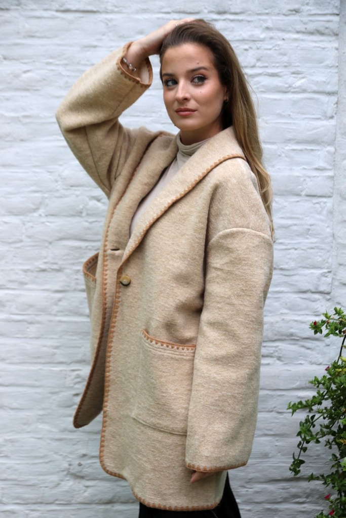 [10017522] Halflange jas Mandy in wol-look nm50 met sjaalkraag - Beige-donkerbeige Detail