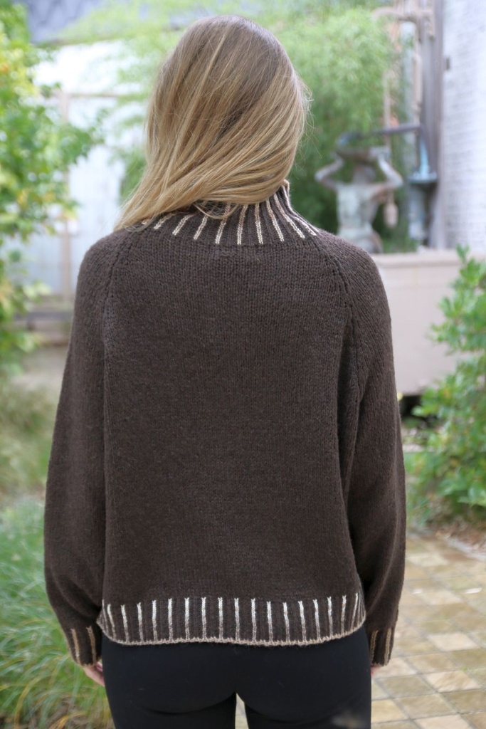 [10017425] Pul Louk nm26 opstaande geribde en gelijnde kraag en zoom  - Bruin-beige Detail
