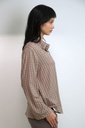 [200693] Blouse Niene nm20 met lange mouwen  - Beige-donkerbruin Detail