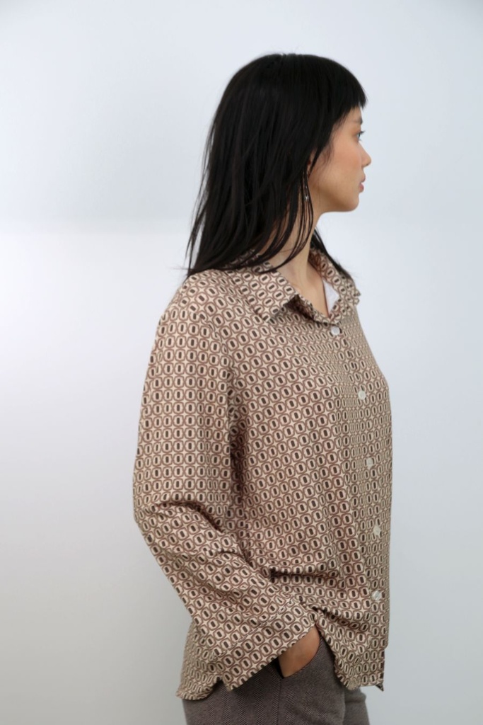 [200693] Blouse Niene nm20 met lange mouwen  - Beige-donkerbruin Detail