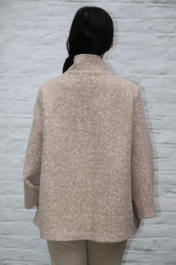 Korte jas Lyana opstaande kraag wol look 3 knopen    - Beige Detail