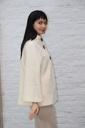 Korte jas Lyana opstaande kraag wol look 3 knopen    - Lichtbeige Detail