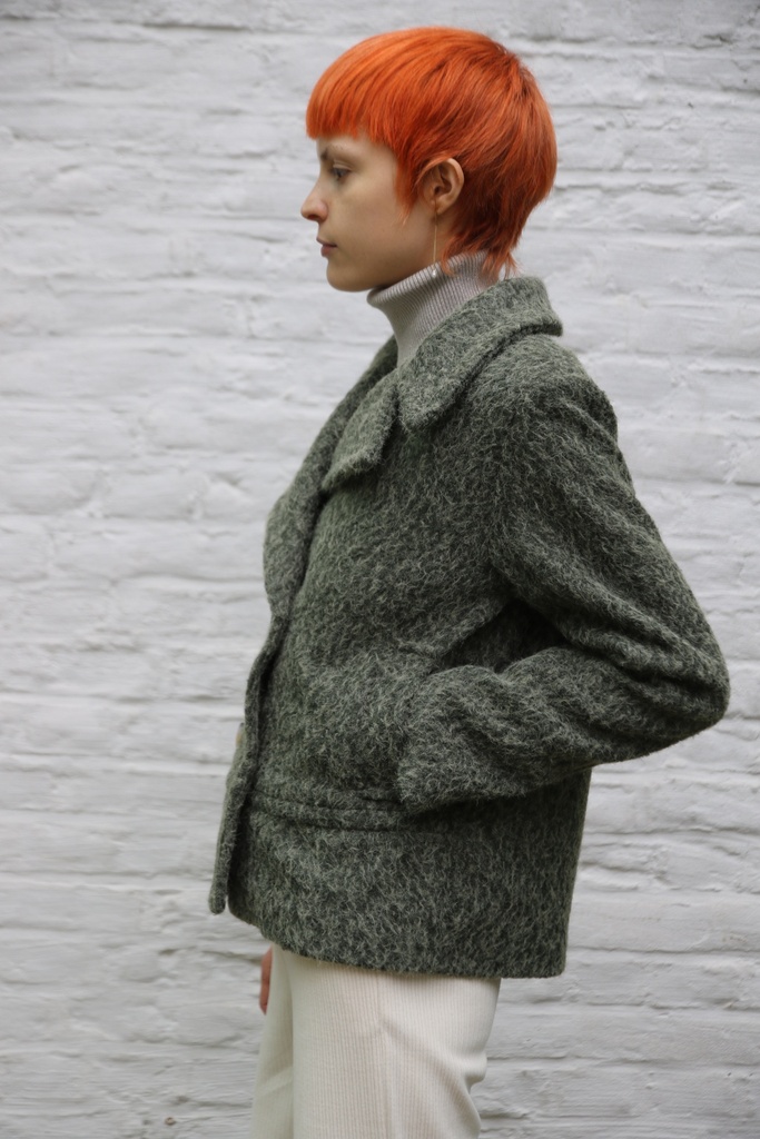 [10017494] Korte jas Lino grote puntkraag dubbel rij knopen  - Kaki Detail