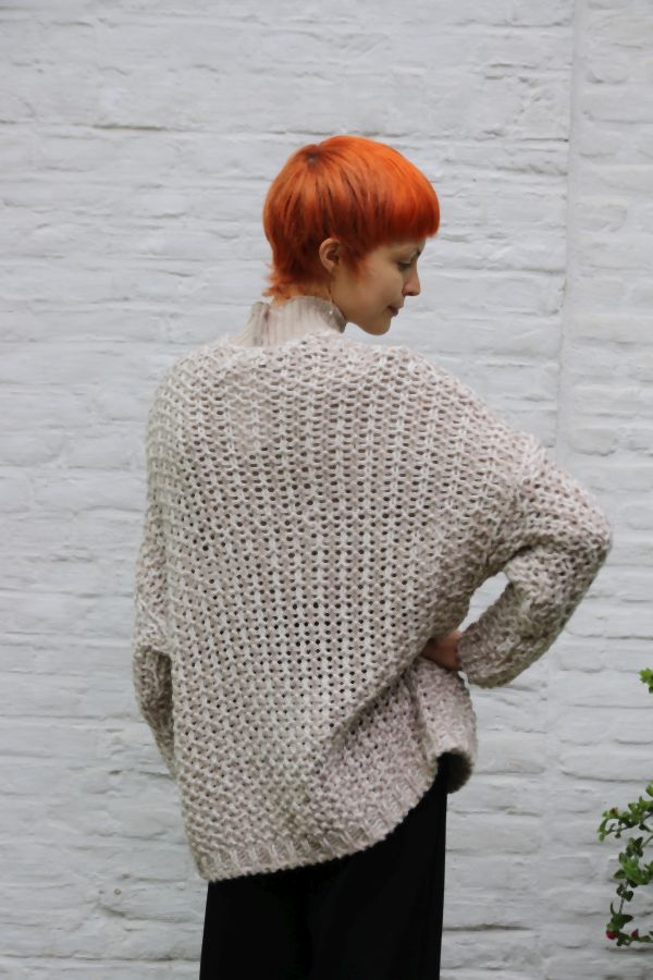 [200756] Cardigan Nouri nm20 bicolor ajour lintsteek - Taupe-wolwit Detail