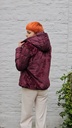 [200763] Korte jacket Nathalie eco pels capuchon ritssluiting  - Bordeaux Detail