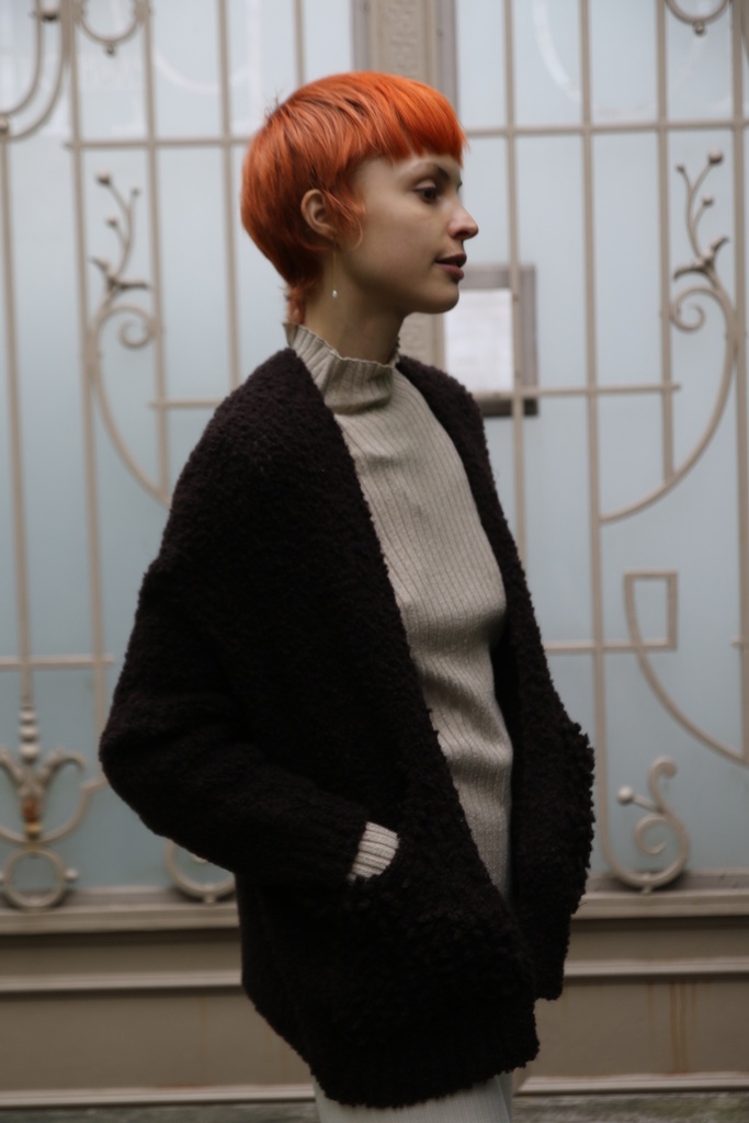 [10017429] Cardigan Laureen nm30 bouclé V-hals zakken grovere bouclé - Bruin Detail