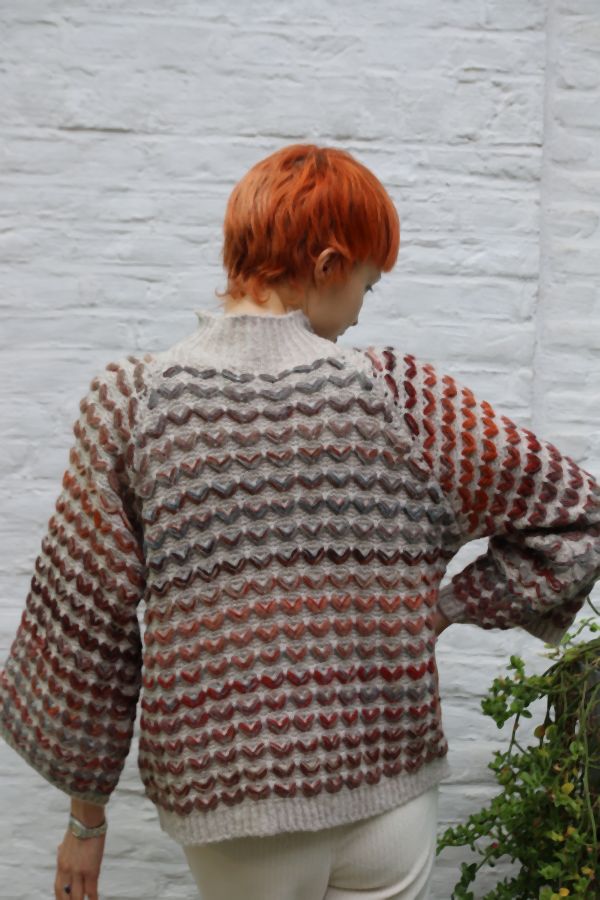 Pull Millie met doorgeweven golfpatroon nm46 - Beige-roestbruin Detail