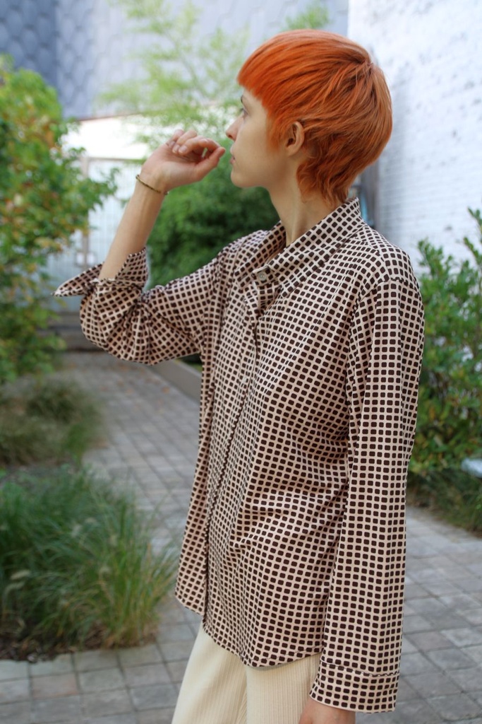 [200829] Blouse Lano nm20 bollenprint kraag nacré doorgeknoopt - Beige-bruin Detail