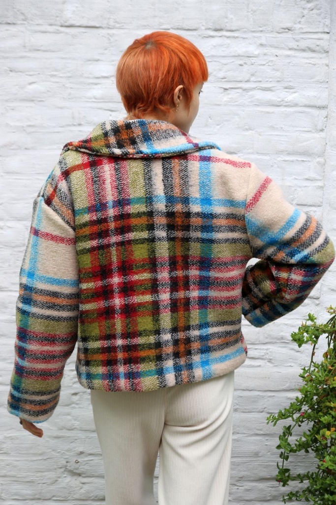 [200834] Kort jasje Nox nm100 schotse ruit reverskraag  - Beige-rood-groen-blauw Detail