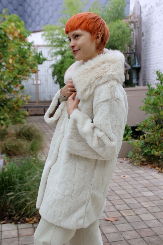 [200843] Mantel Nizar eco pels met langharige kraag  - Beige Detail