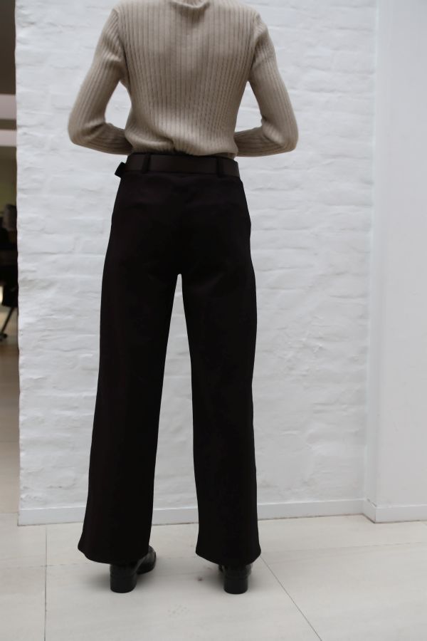 [200862] Broek Nando nm25 diagonaal gelijnd strass steentjes  - Bordeaux-zwart Detail