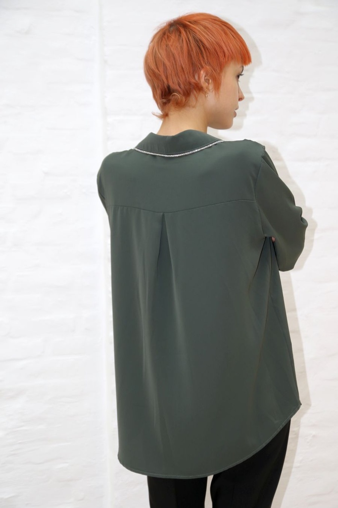 [200872] Blouse Naomy overhemdkraag glitterborduur  - Kaki Detail