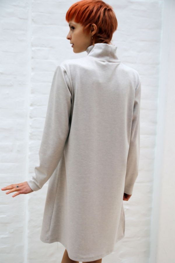 [200632] Jurk Lavay nm28 rolkraag viscose jersey recht patroon  - Beige Detail