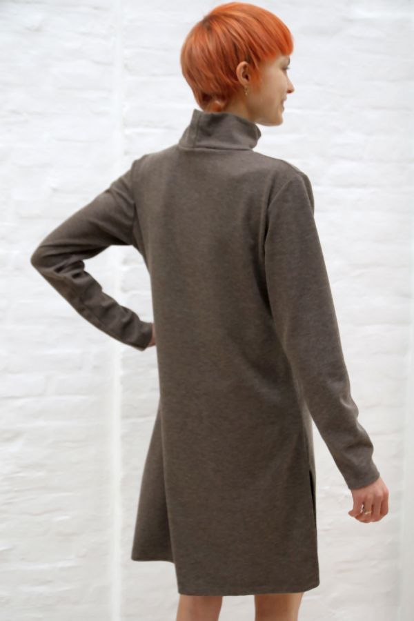 [200632] Jurk Lavay nm28 rolkraag viscose jersey recht patroon  - Taupe Detail