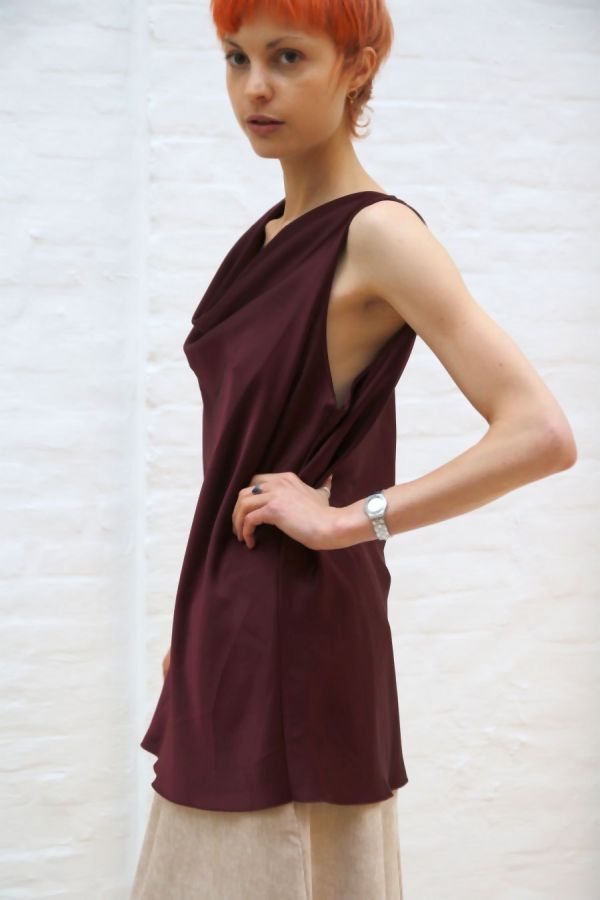 [200882] Tank top Nessa satijn drapage kraag  - Bordeaux Detail