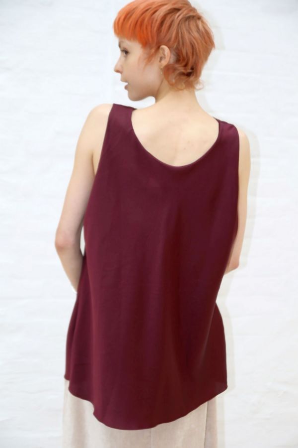[200882] Tank top Nessa satijn drapage kraag  - Bordeaux Detail