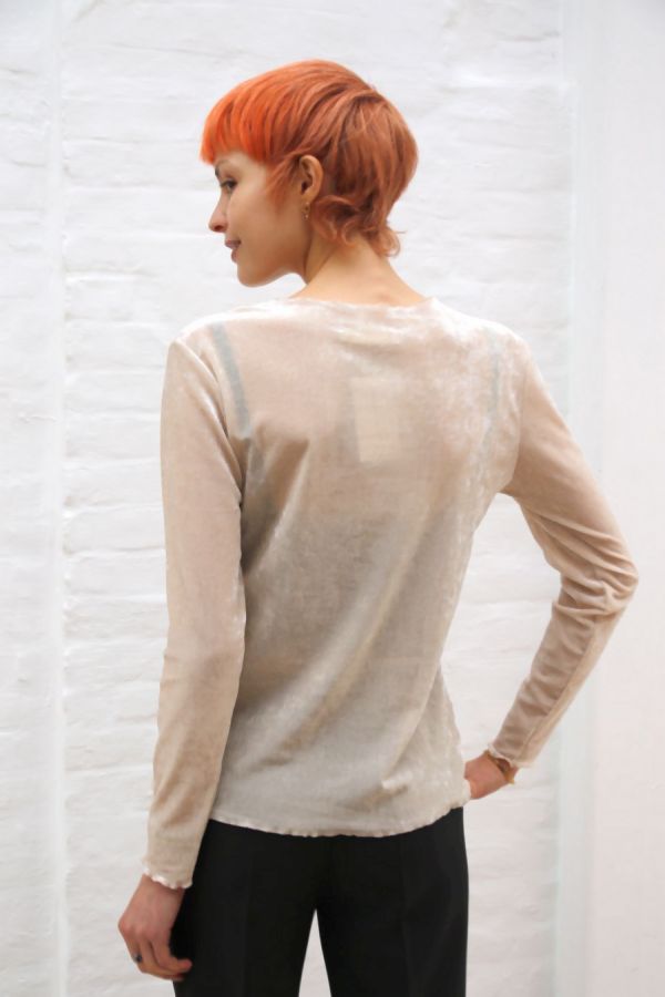 [200883] Blouse Nilay glamy velours op netstof ronde hals - Beige Detail