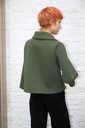 [10017408] Korte jas Lieze nm6 afgeronde kraag 3 schuine knoopsluiting  - Kaki Detail