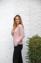 Pul Liselotte nm25 V-hals baby alpaga en wol - Oudroze Detail