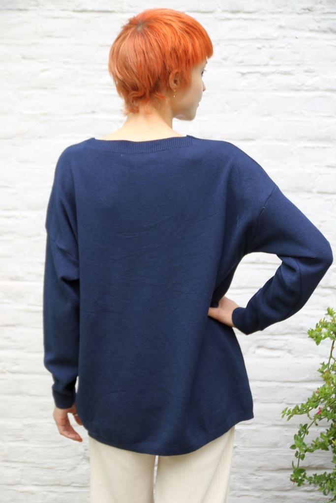 Pull Pieter nm 50 v-hals lange mouw geribd zacht - Donkerblauw Detail