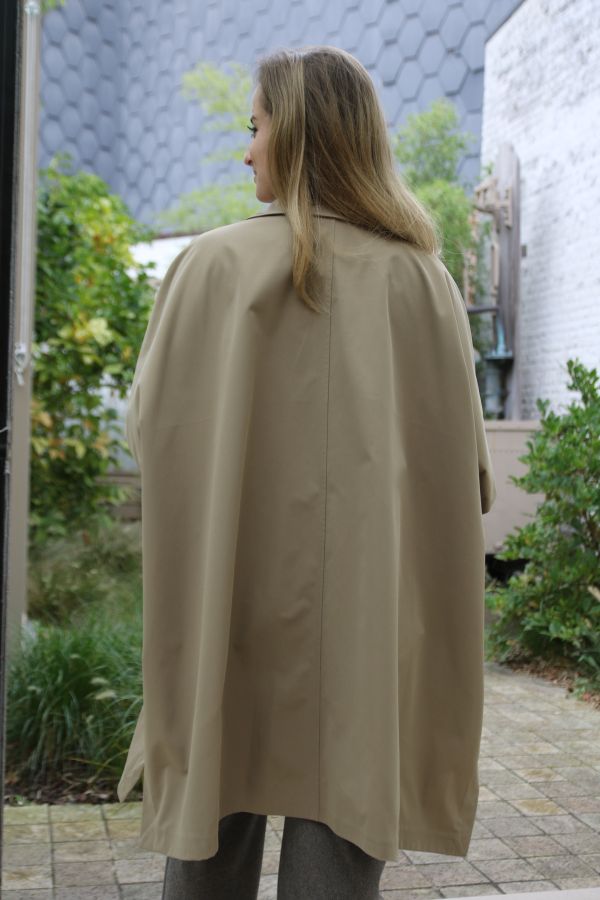 [10017320] Trench Leonie puntkraag  - Camel Detail