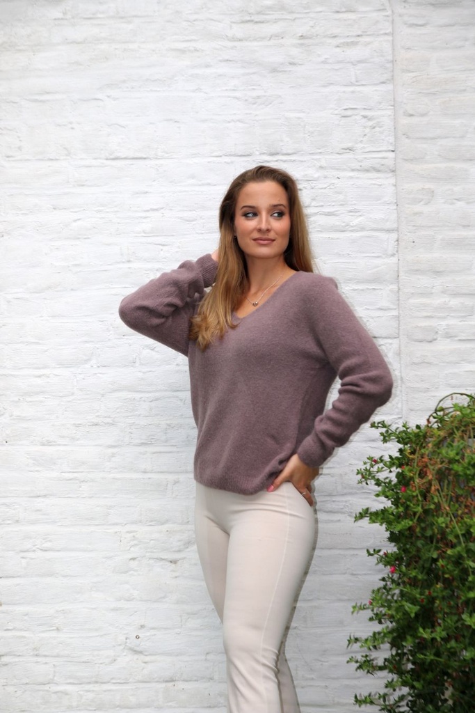 Pul Liselotte nm25 V-hals baby alpaga en wol - Taupe Detail