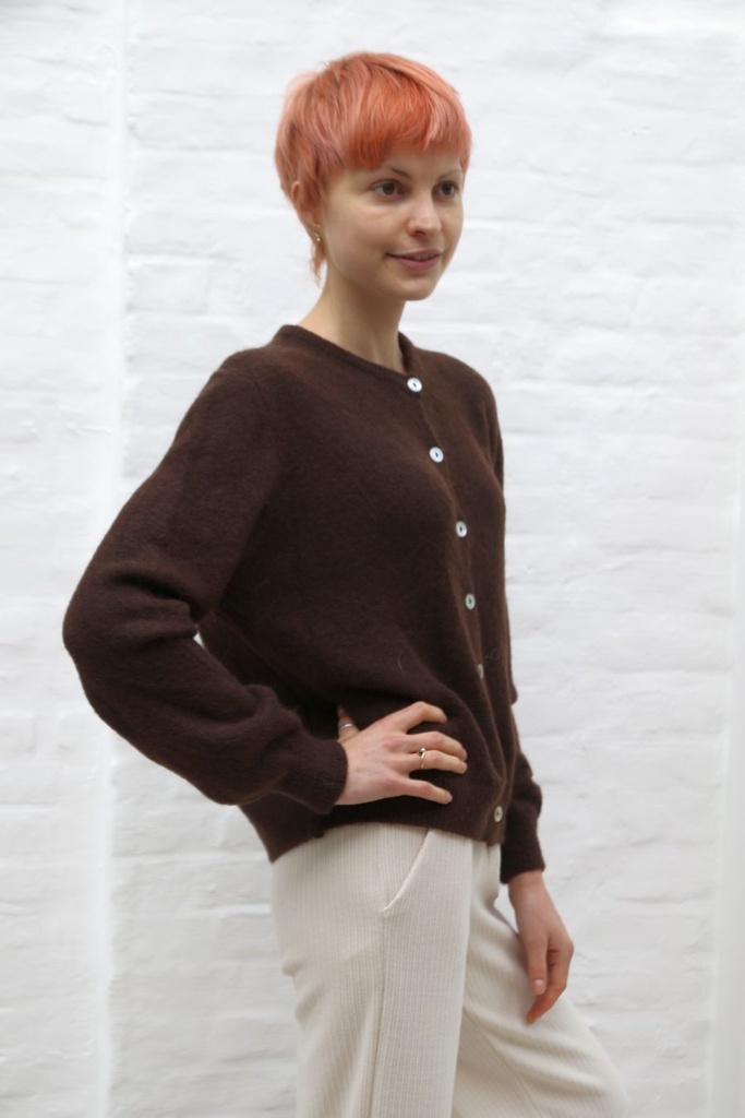 [10017280] Cardigan Lieuwe nm25 ronde hals 25 procent super fijne alpaga - Bruin Detail