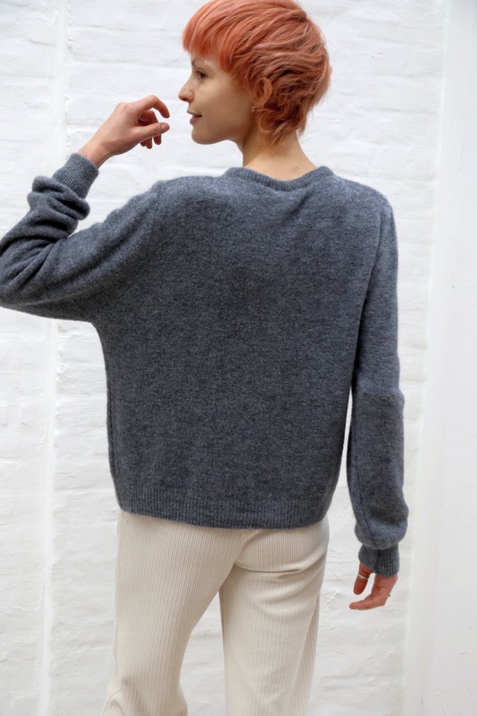 [10017280] Cardigan Lieuwe nm25 ronde hals 25 procent super fijne alpaga - Donkergrijs Detail