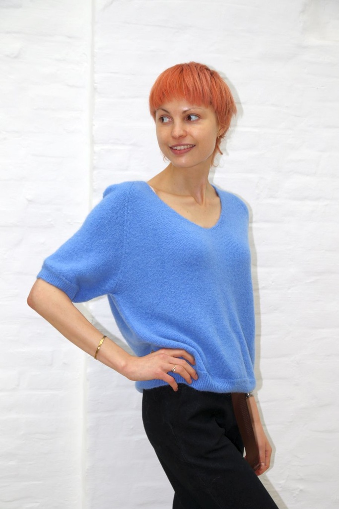 [10017518] Pul Lieneke nm25 V-hals Amerikaanse mouwinzet - Blauw Detail