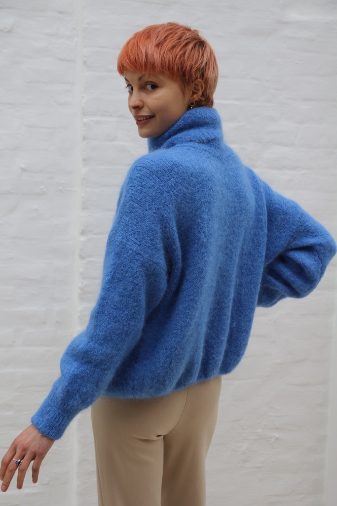 [200892] Pull Pelle nm55 zacht rolkraag alpaca en mohair - Blauw Detail