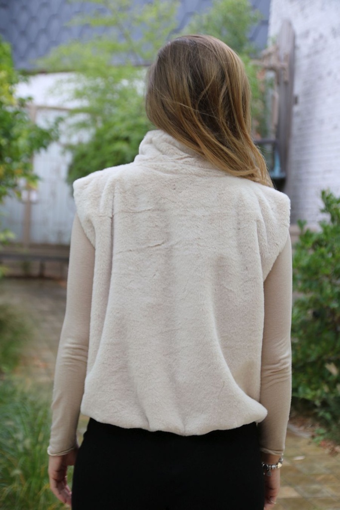 [200675] Lamia eco pels rirtssluiting sierkleppen mouwloos - Lichtbeige Detail