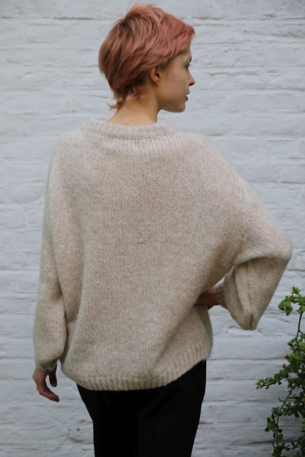 [200925] Pull Noreen nm30 grof gebreid ronde hals  - Beige Detail
