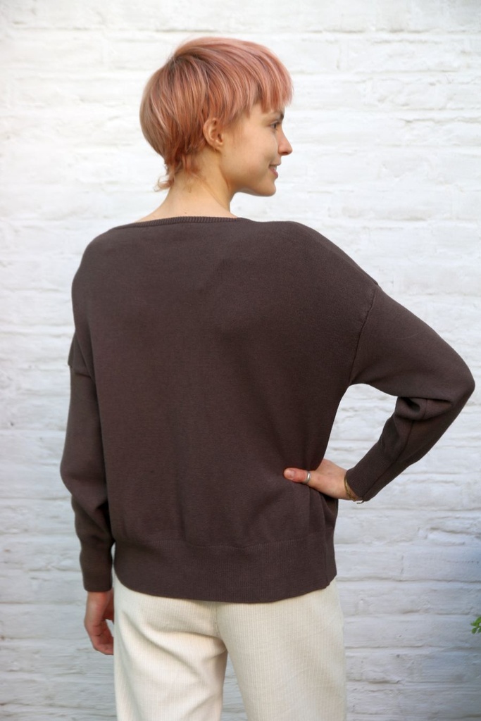 [200955] pul Luuke nm50 V-hals diagonale ingebreide geribde strook - Bruin Detail