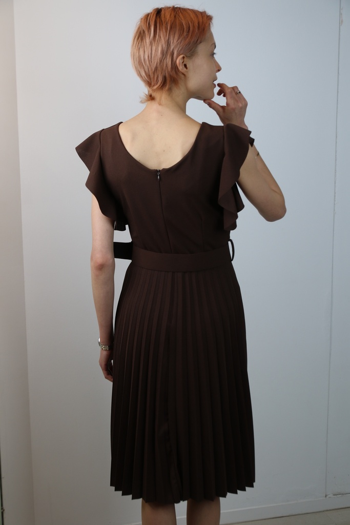 [10017152] Crepe jurk Luna mouw ruches geplooide klokrok - Bruin Detail