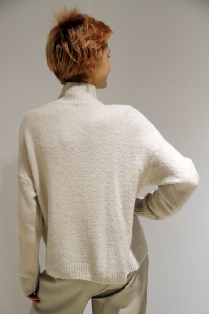 [200970] Pull Quirine nm27 gehaakt ronde kraag alpaca  - Beige Detail