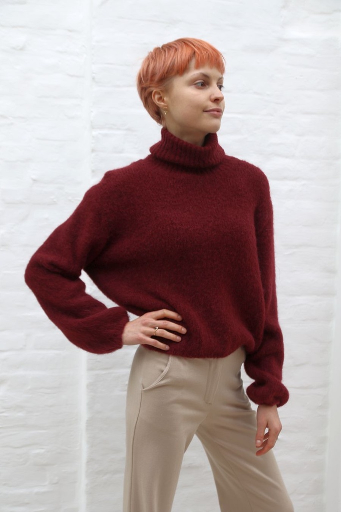 [200890] Pull Phileine nm25 zacht geribde rolkraag lange mouwen alpaca - Bordeaux Detail