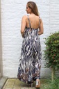 Jumpsuit Jalena nm100 flame print fine brace hem leaf saber - Zwart-beige Detail