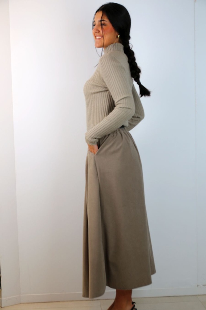 [201031]  Klokrok Leif 3 springplooien medium geribd  - Beige Detail