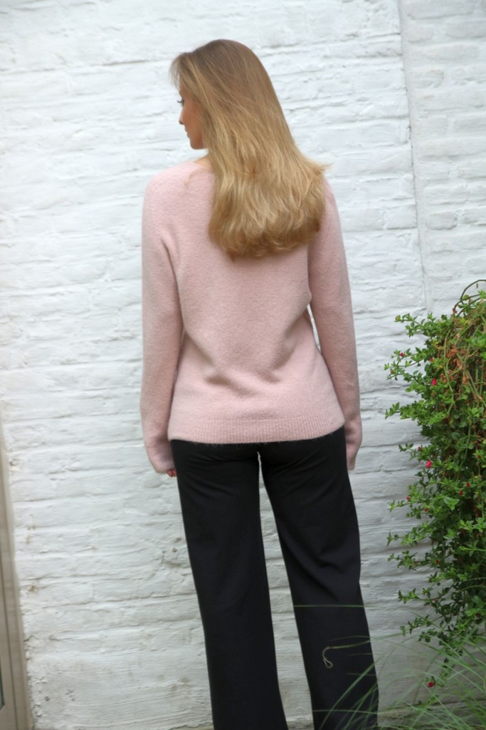 Pul Liselotte nm25 V-neck baby alpaga and wool - Oudroze Detail