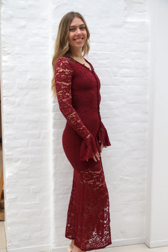 [201102] Lange jurk Noa-Lynn kant v-hals trompetmouw  - Bordeaux Detail
